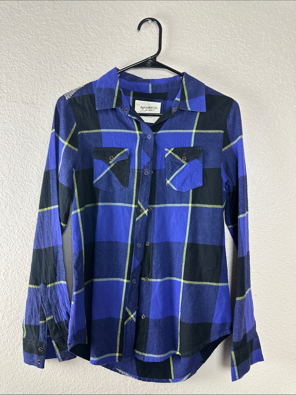 Arizona Jean Co. Blue/Black/Green Plaid Flannel Shirt With sequin back  XS